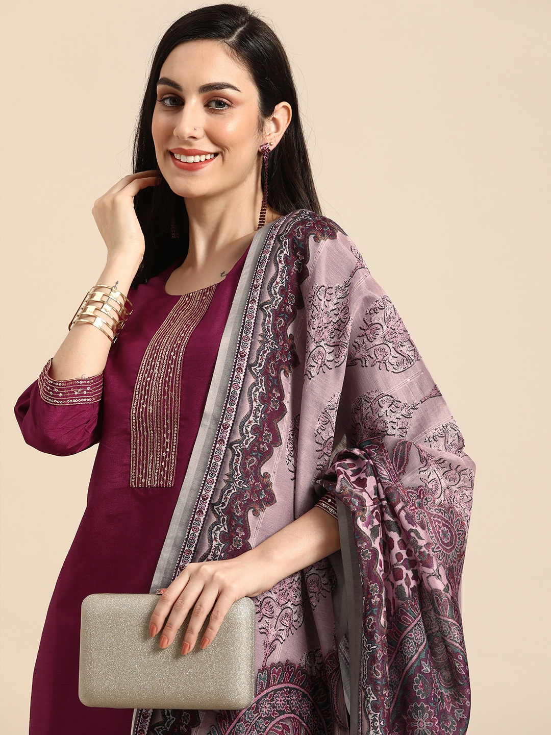 

Anouk Women Magenta & Gold-Toned mbroidered Thread Work Kurta with Trousers & Dupatta