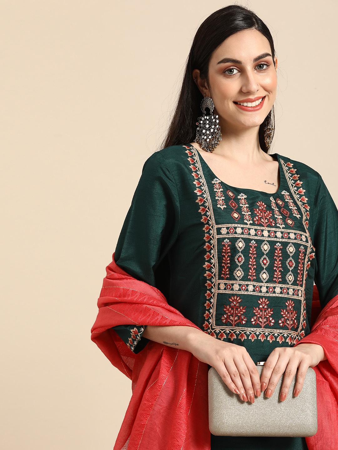 

Anouk Women Green & Orange Floral Embroidered Thread Work Kurta with Trousers & Dupatta