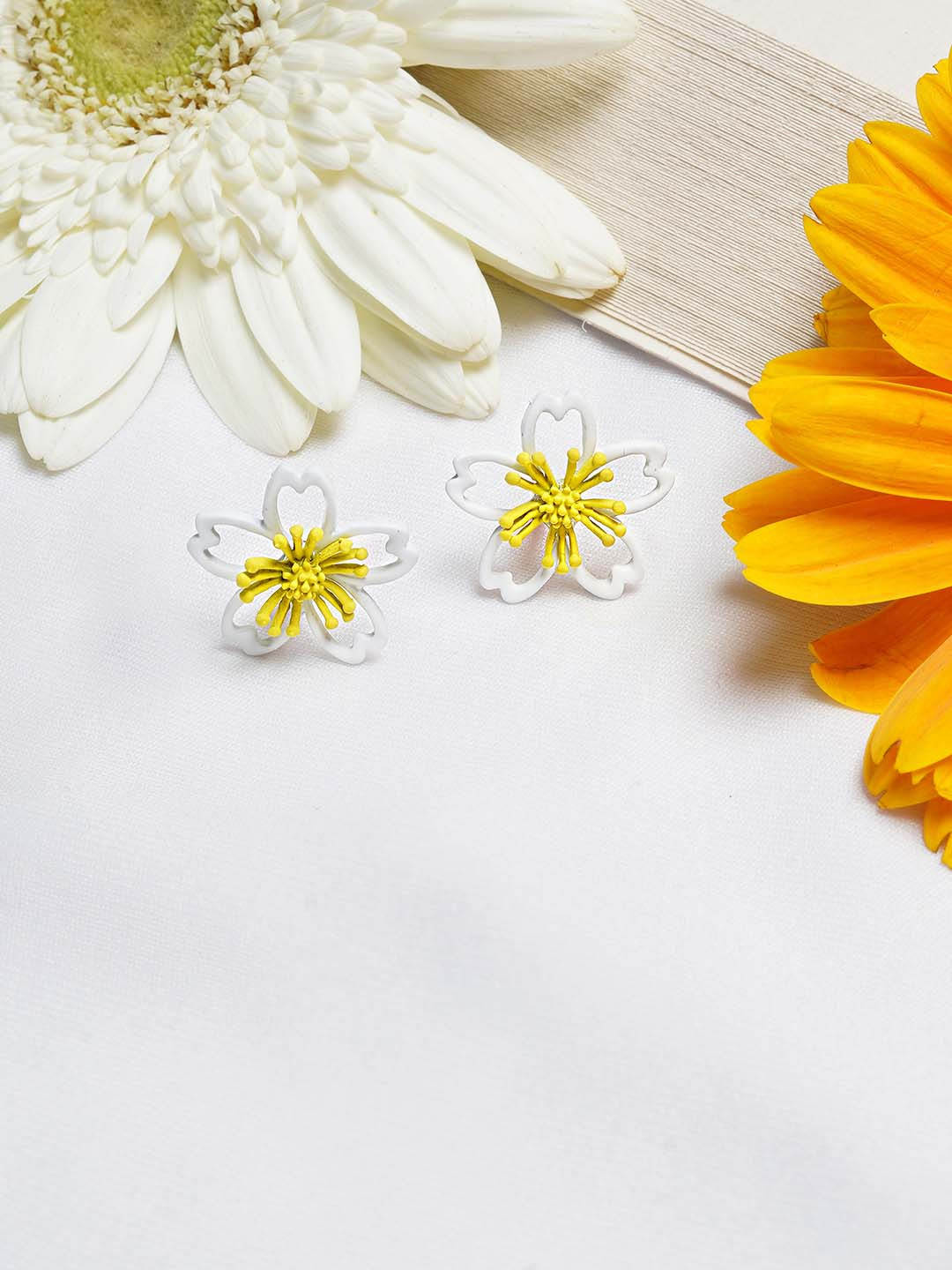 

JOKER & WITCH Java White Petal Floral Earring, Yellow