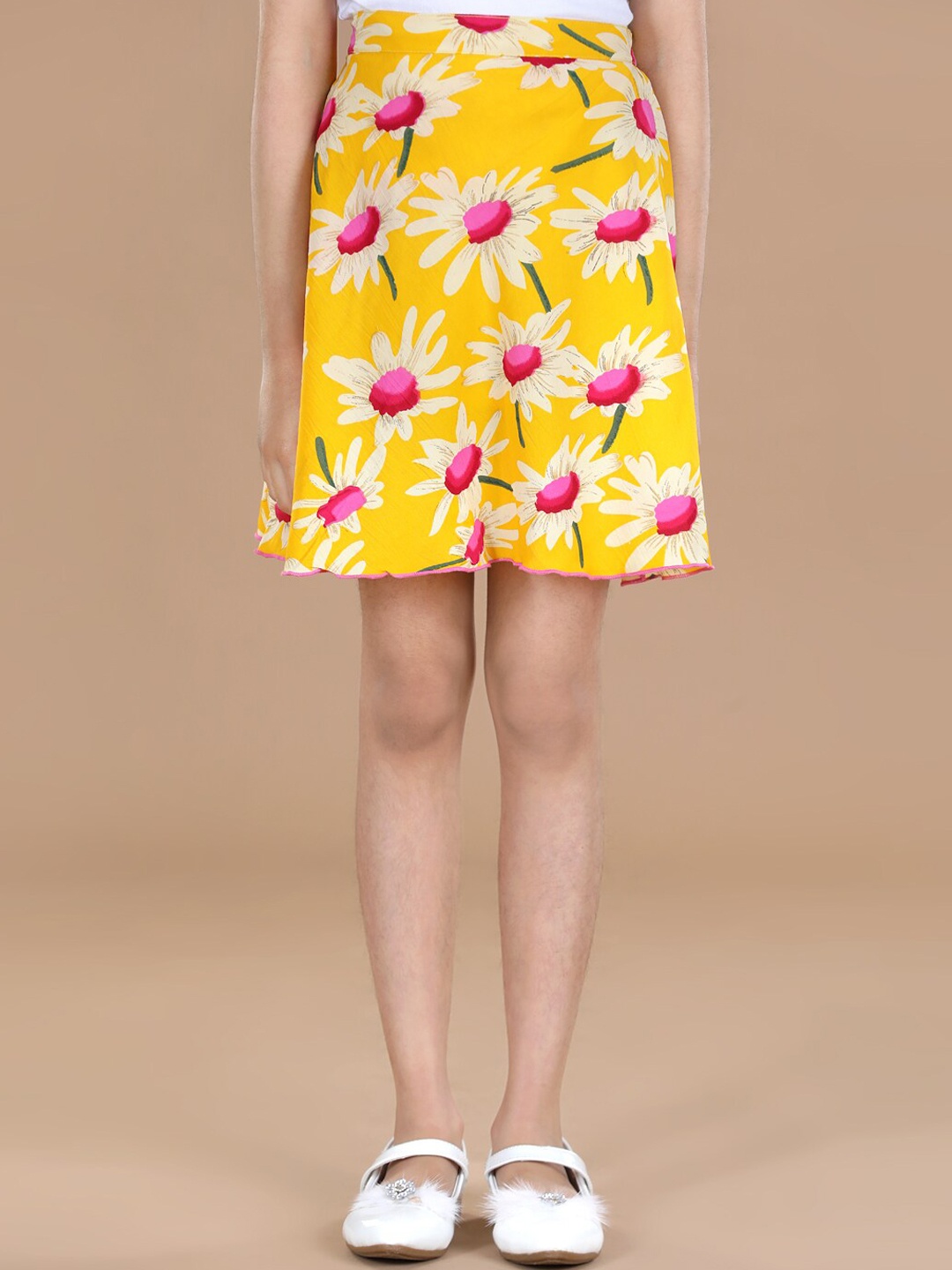 

Cutiekins Girls Yellow & Pink Floral Printed Flared Above Knee Length Skirts