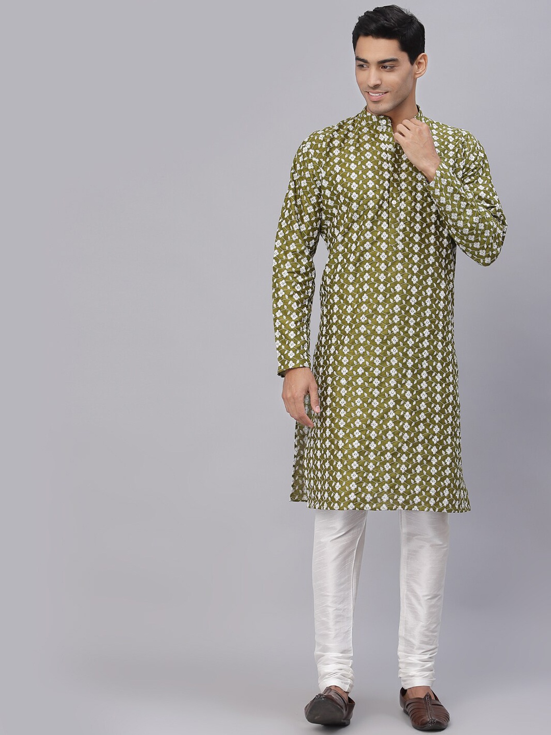 

NEUDIS Men Green Dupion Silk Chikankari Straight Kurta & Churidaar Set