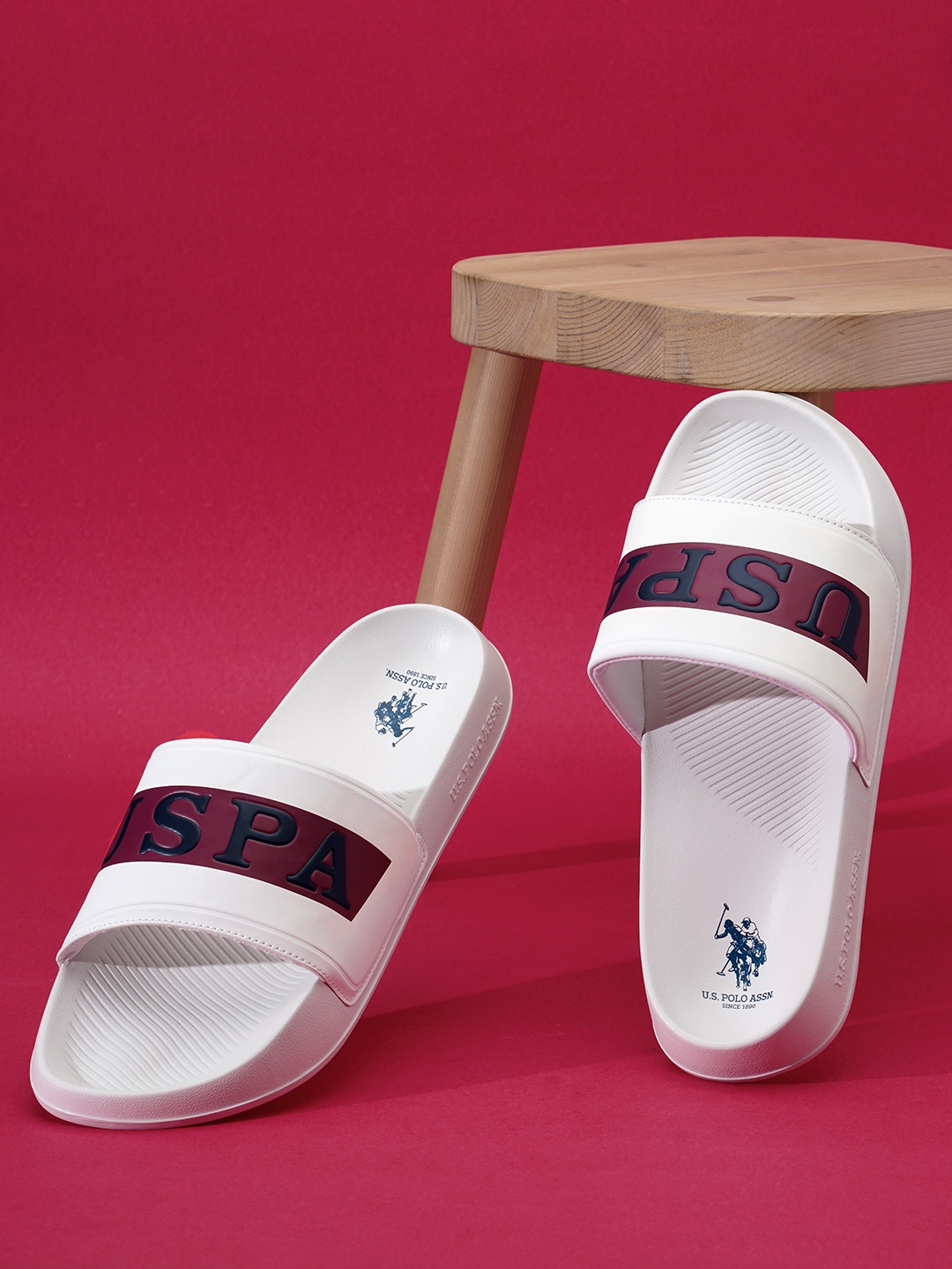 

U.S. Polo Assn. Men White & Brown Brand Logo Printed Sliders