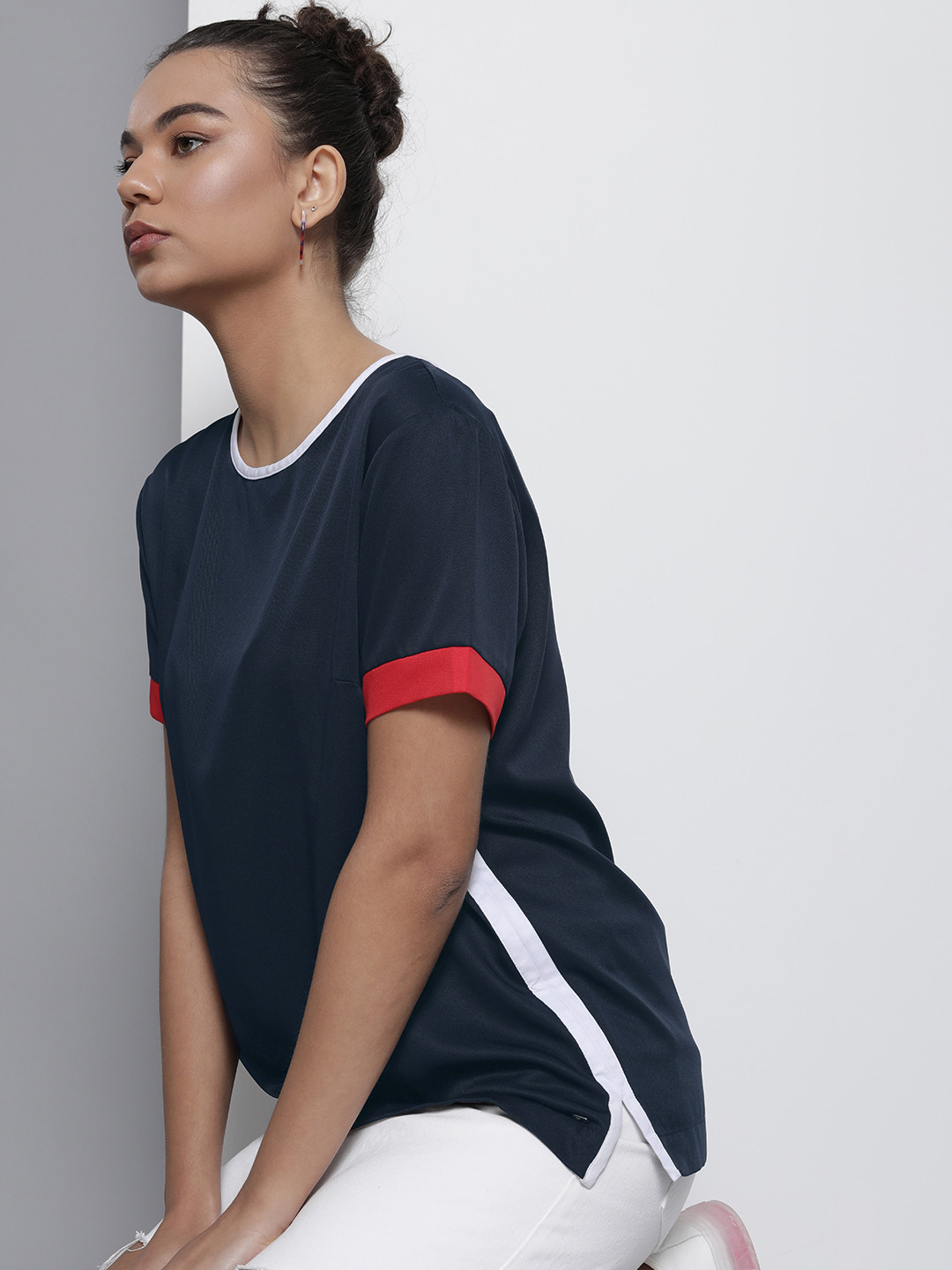 

Tommy Hilfiger Women Navy Blue & White Solid Top
