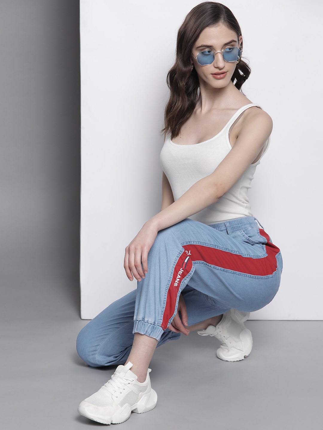 

Tommy Hilfiger Women Solid Joggers with Side Taping Detail, Blue