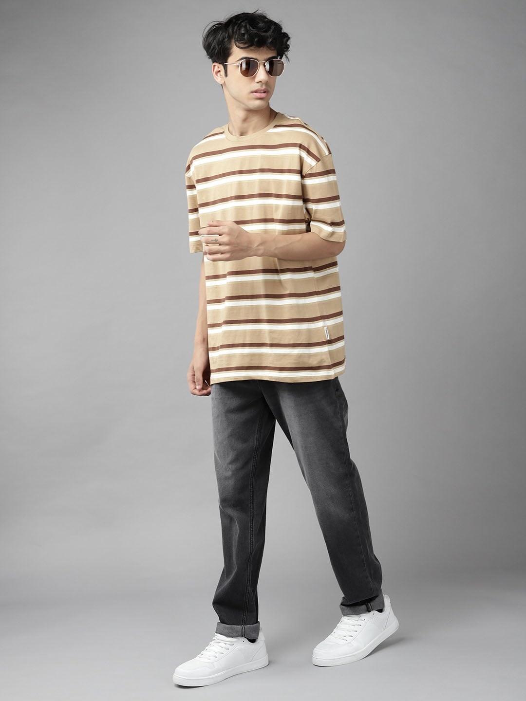 

UTH by Roadster Boys Beige & Off White Striped Pure Cotton T-shirt