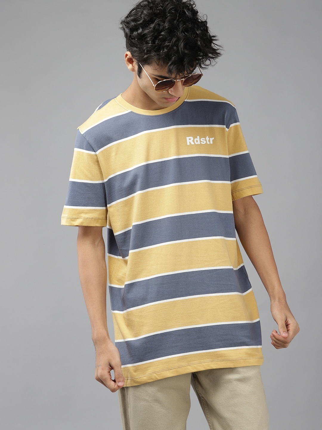 

UTH by Roadster Boys Beige & Blue Striped Pure Cotton T-shirt