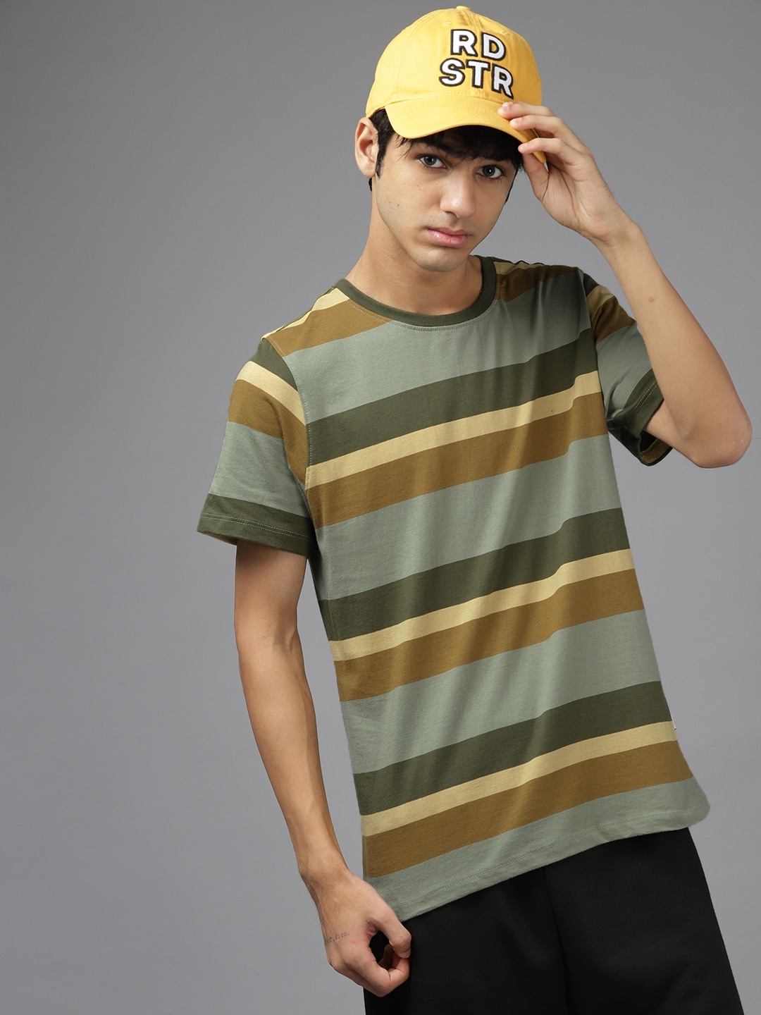 

UTH by Roadster Boys Green & Yellow Striped Pure Cotton T-shirt