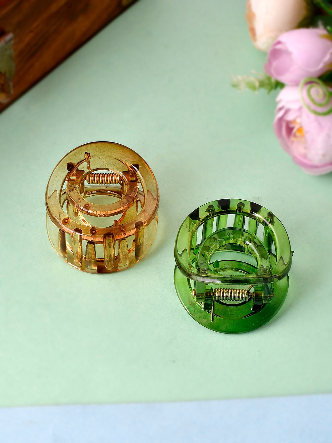 

Silvermerc Designs Women Green & Yellow Set of 2 Claw Clip