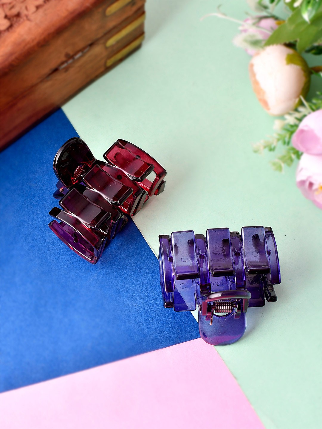 

Silvermerc Designs Women Blue & Pink Set of 2 Claw Clip