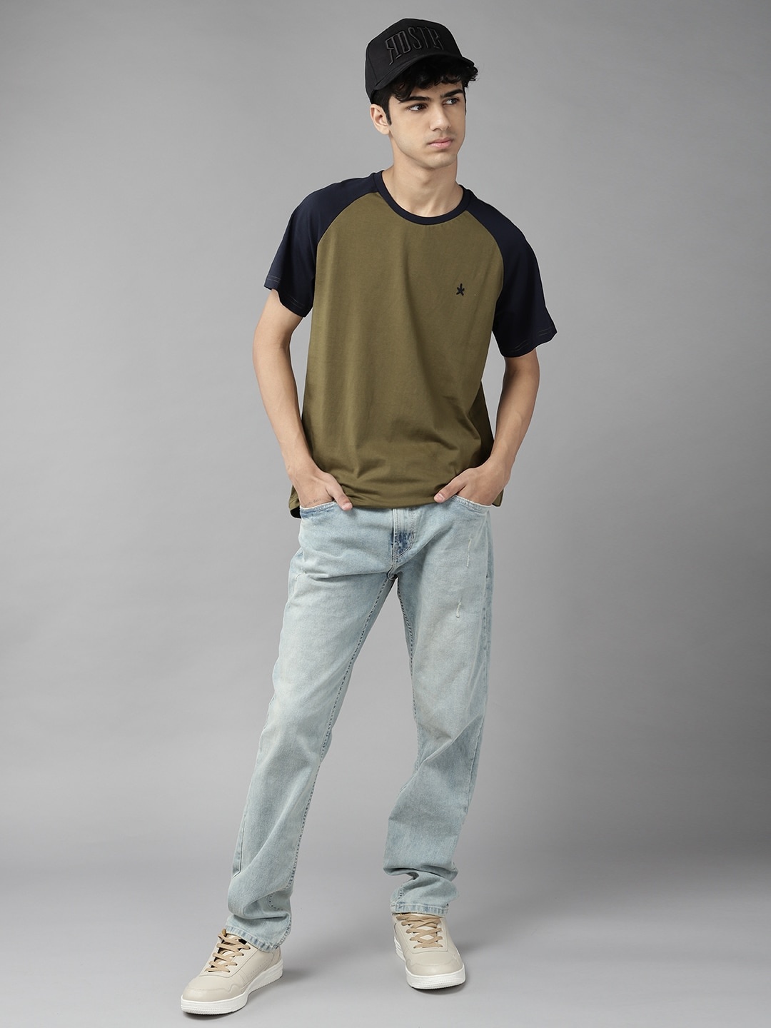 

UTH by Roadster Boys Olive Green & Navy Blue Pure Cotton Colourblocked T-shirt