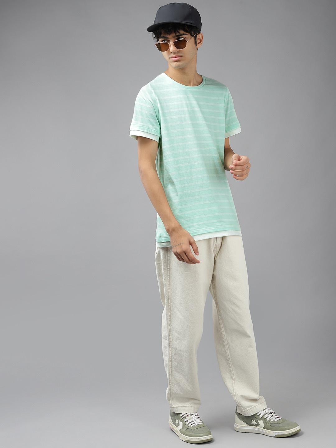 

UTH by Roadster Boys Green & White Striped Pure Cotton T-shirt