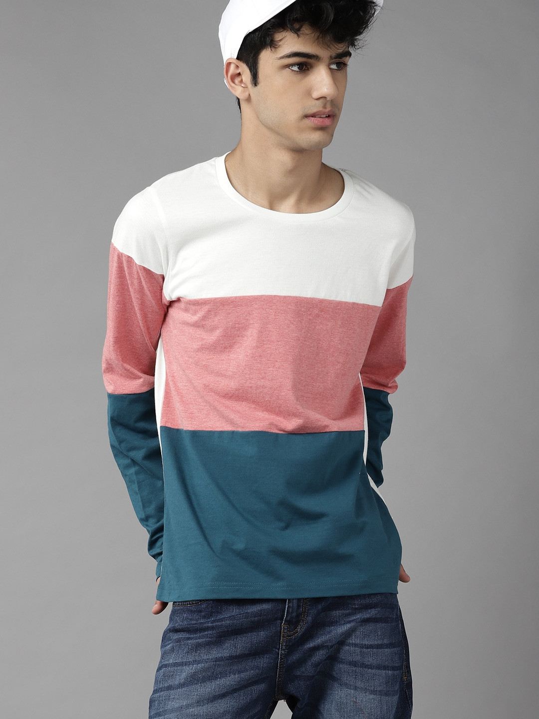 

UTH by Roadster Boys White & Coral Pink Colourblocked Pure Cotton T-shirt