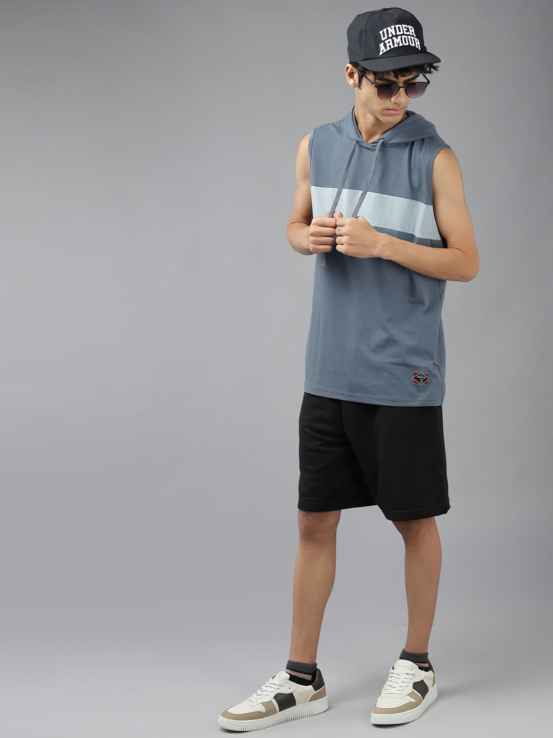 

UTH by Roadster Boys Blue Colourblocked Hooded Pure Cotton T-shirt