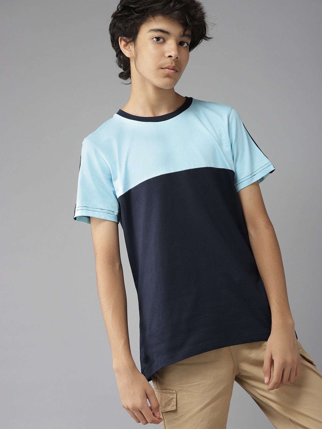 

UTH by Roadster Boys Blue Pure Cotton Colourblocked T-shirt