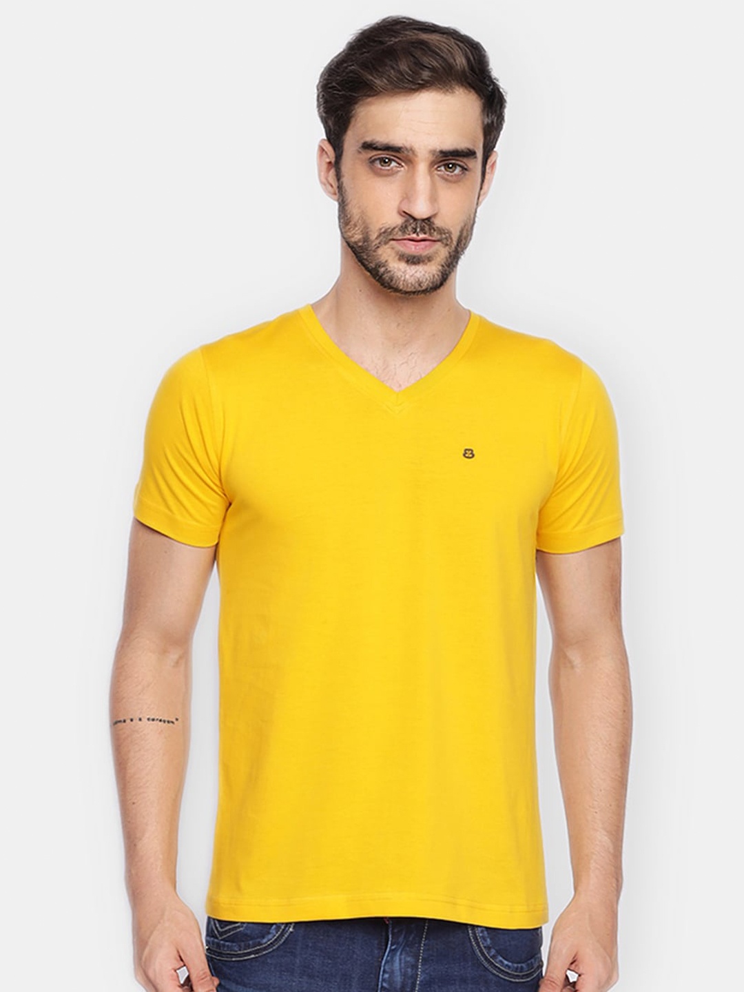 

berry blues Men Solid Cotton T-shirt, Yellow