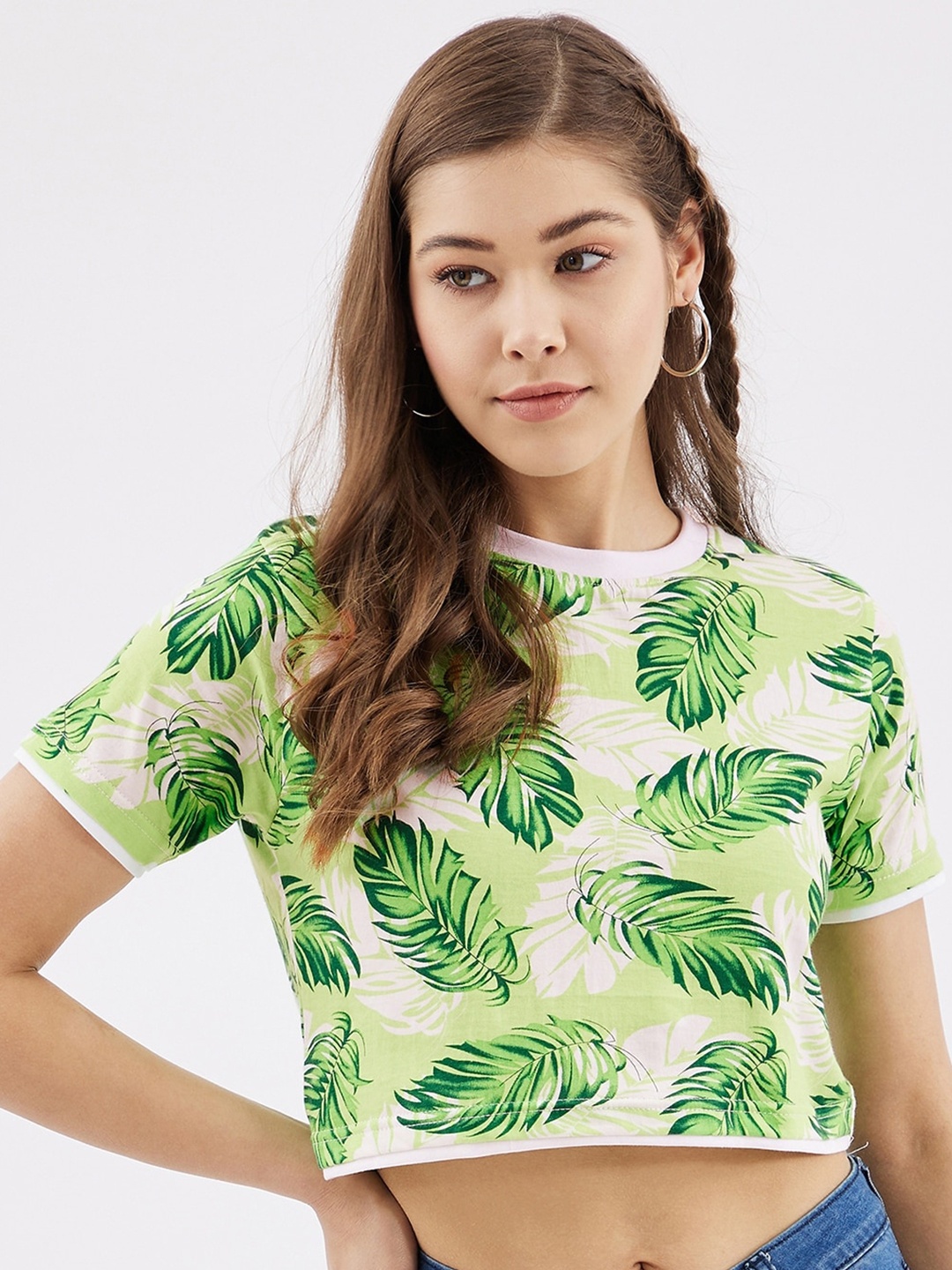 

Rodzen Women Green Floral Printed Tropical Crop T-shirt