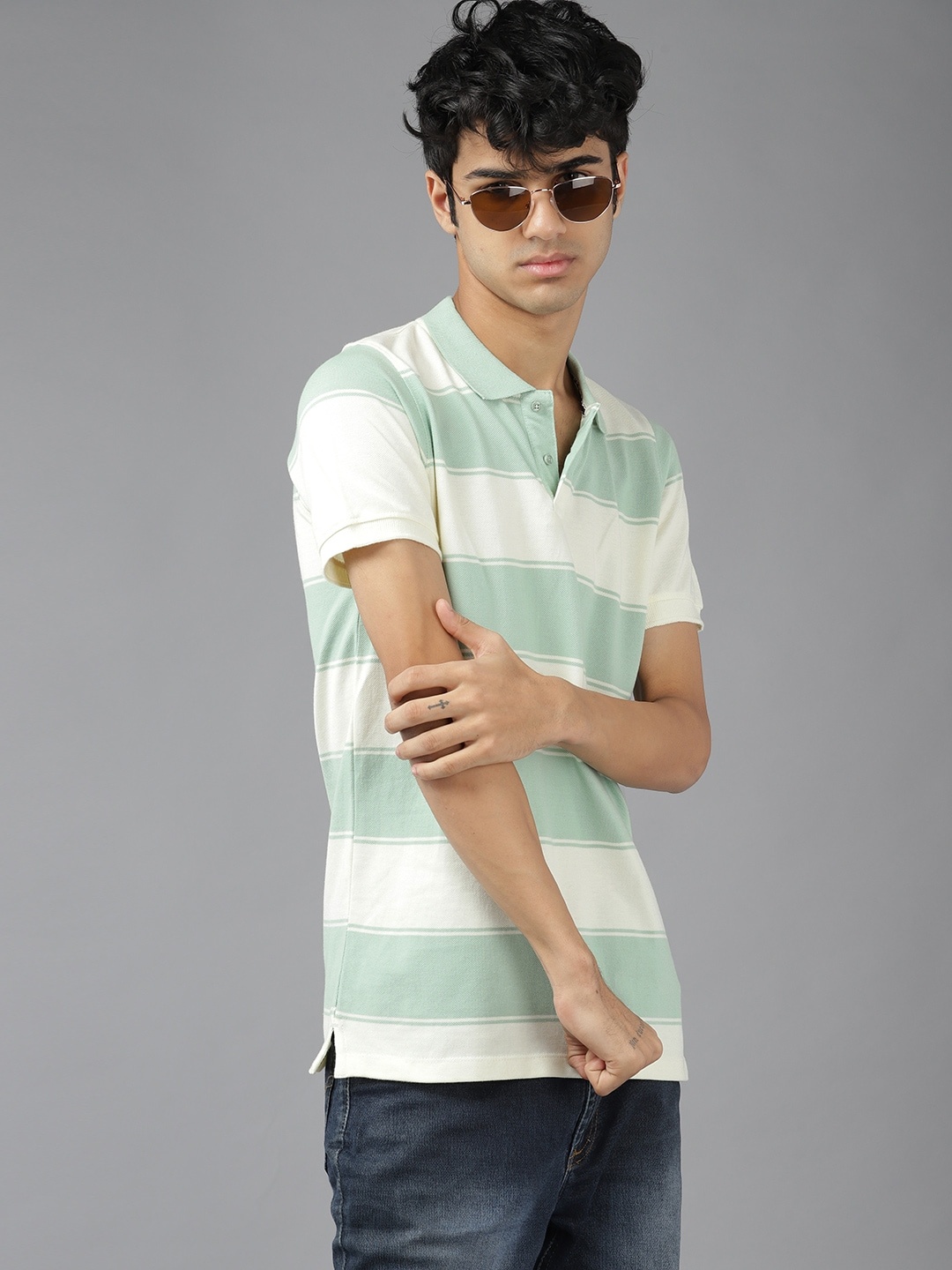

UTH by Roadster Boys Cream-Coloured & Green Striped Polo Collar Pure Cotton T-shirt