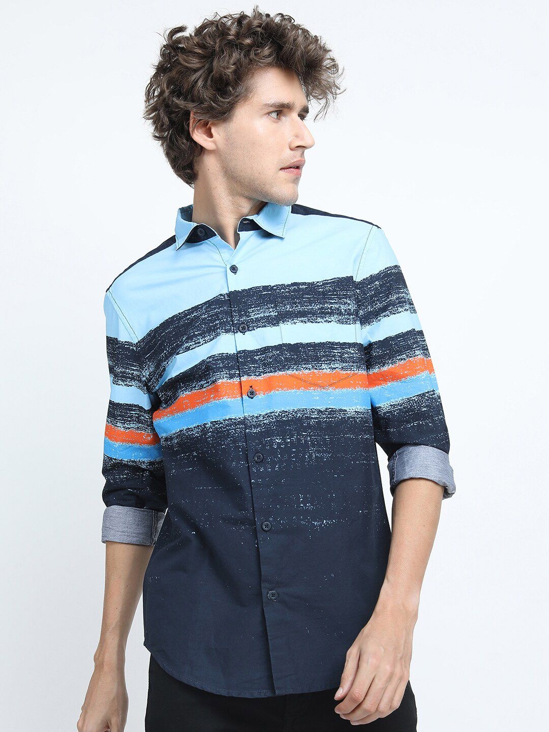

HIGHLANDER Men Blue Slim Fit Printed Casual Cotton Shirt