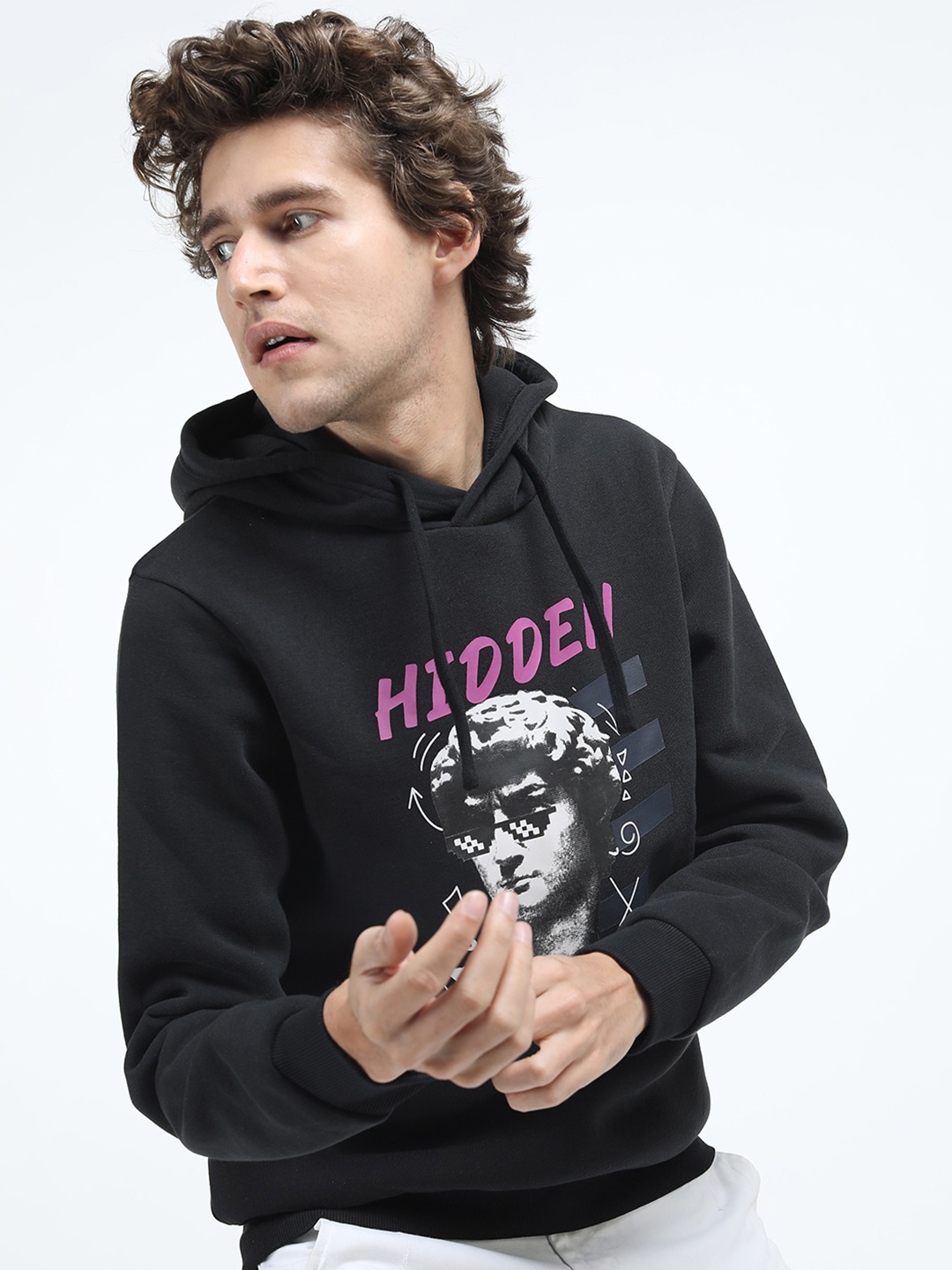 

HIGHLANDER Men Black Printed Hooded Sweatshirt