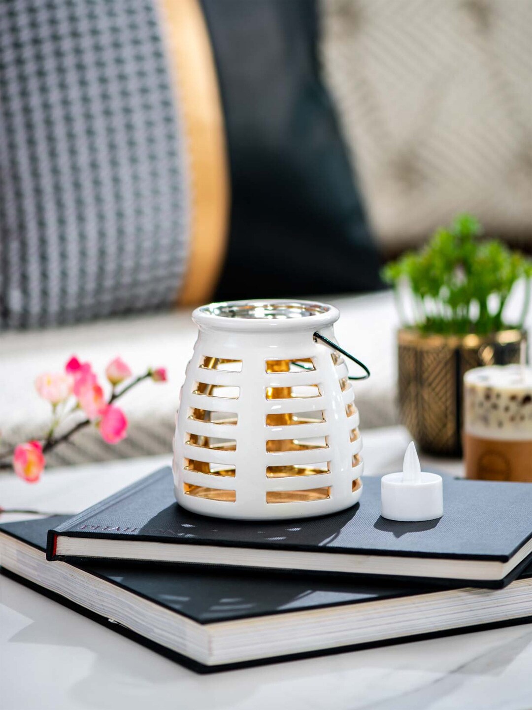 

THEDECORKART White Patterned Ceramic Lantern Tea-Light Holder