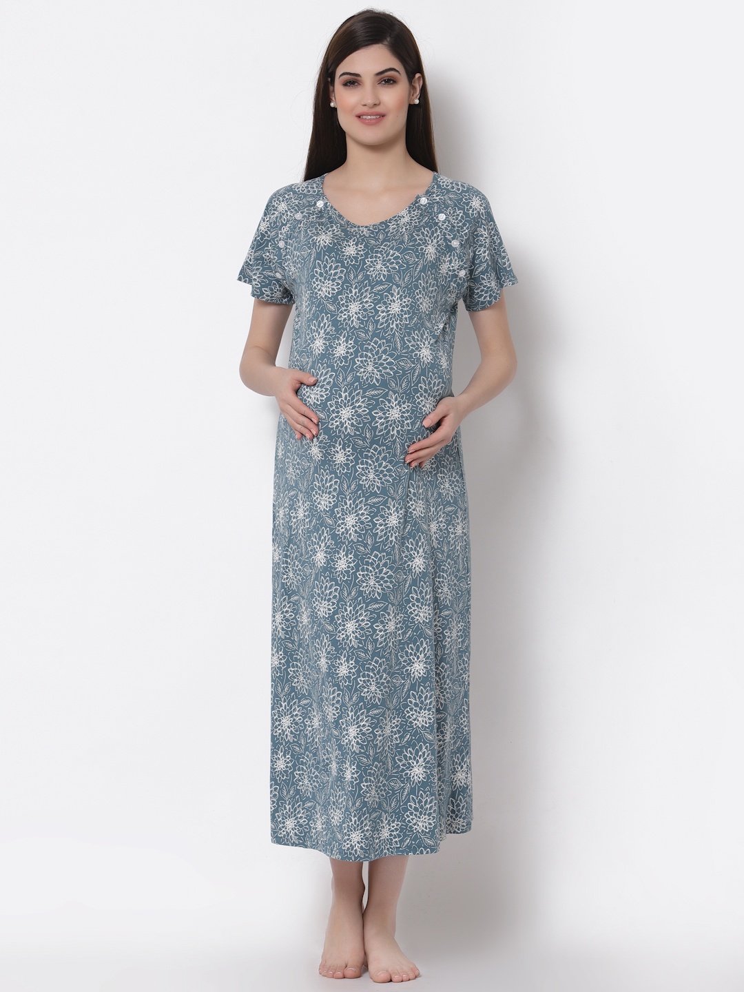 

Tiara Black Printed Nightdress
