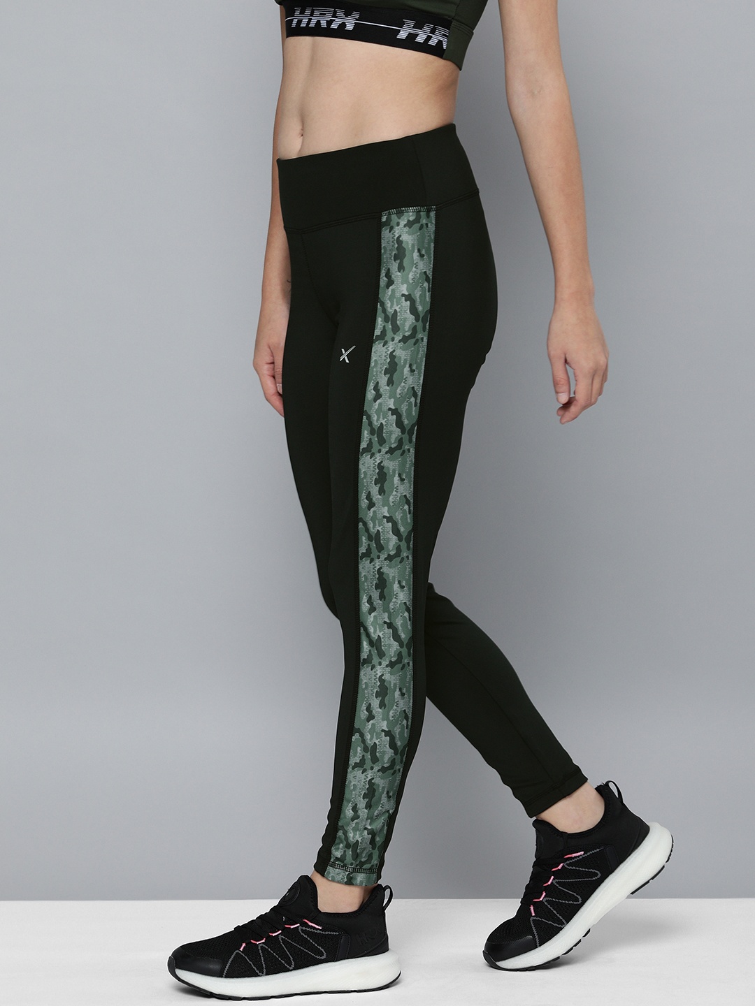 

HRX by Hrithik Roshan Women Black Solid Training Tights
