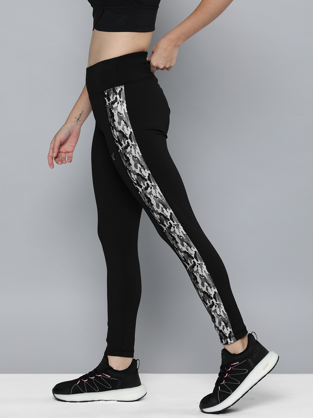 

HRX by Hrithik Roshan Women Black Solid Training Tights