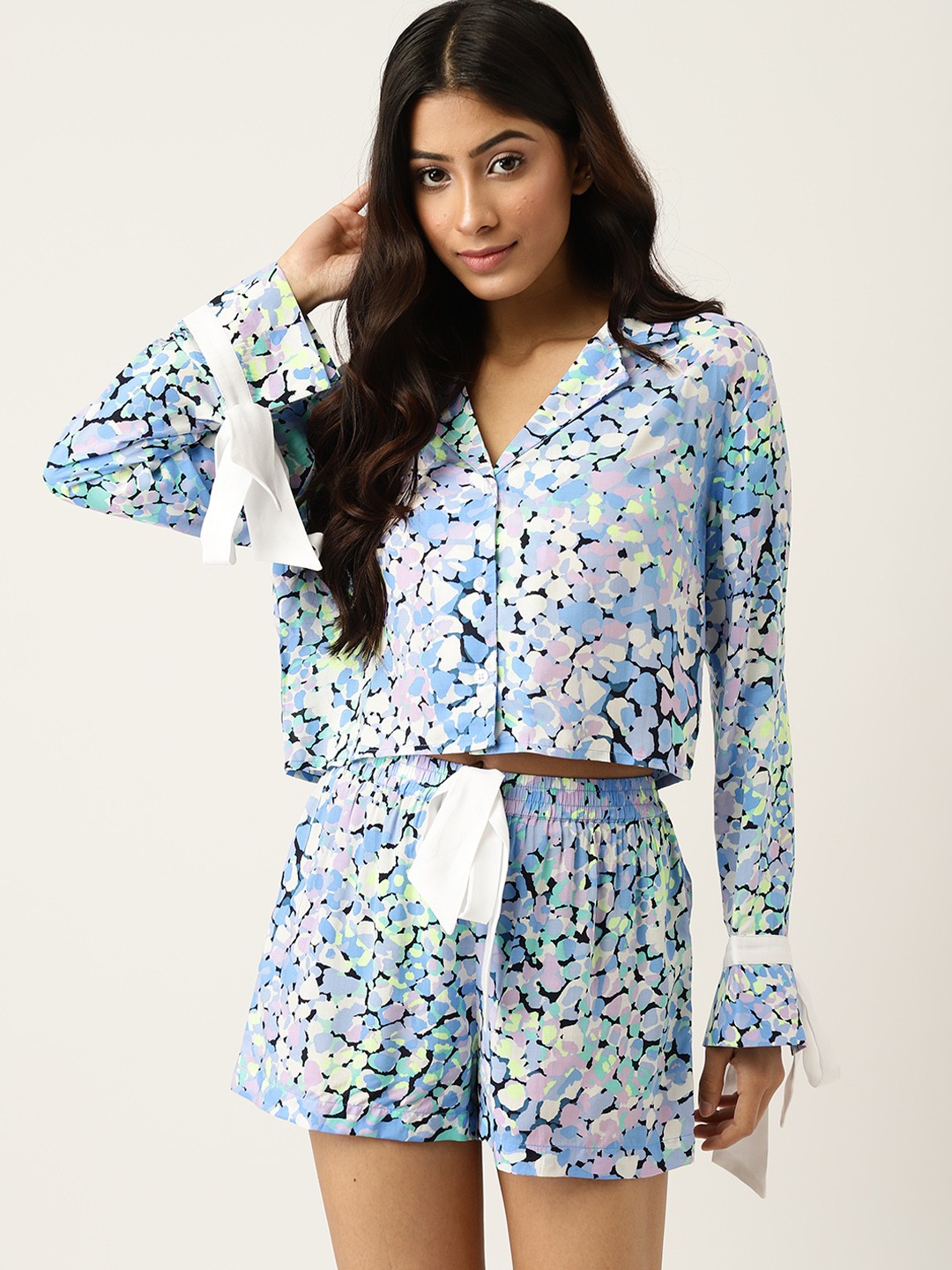 

ETC Women Blue & White Printed Night suit