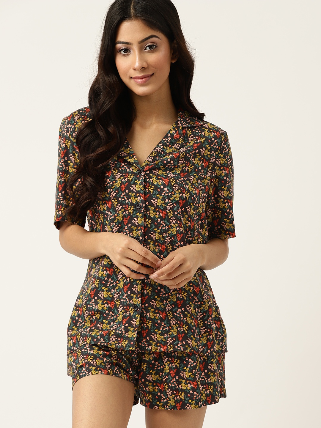 

ETC Women Black & Red Printed Night suit