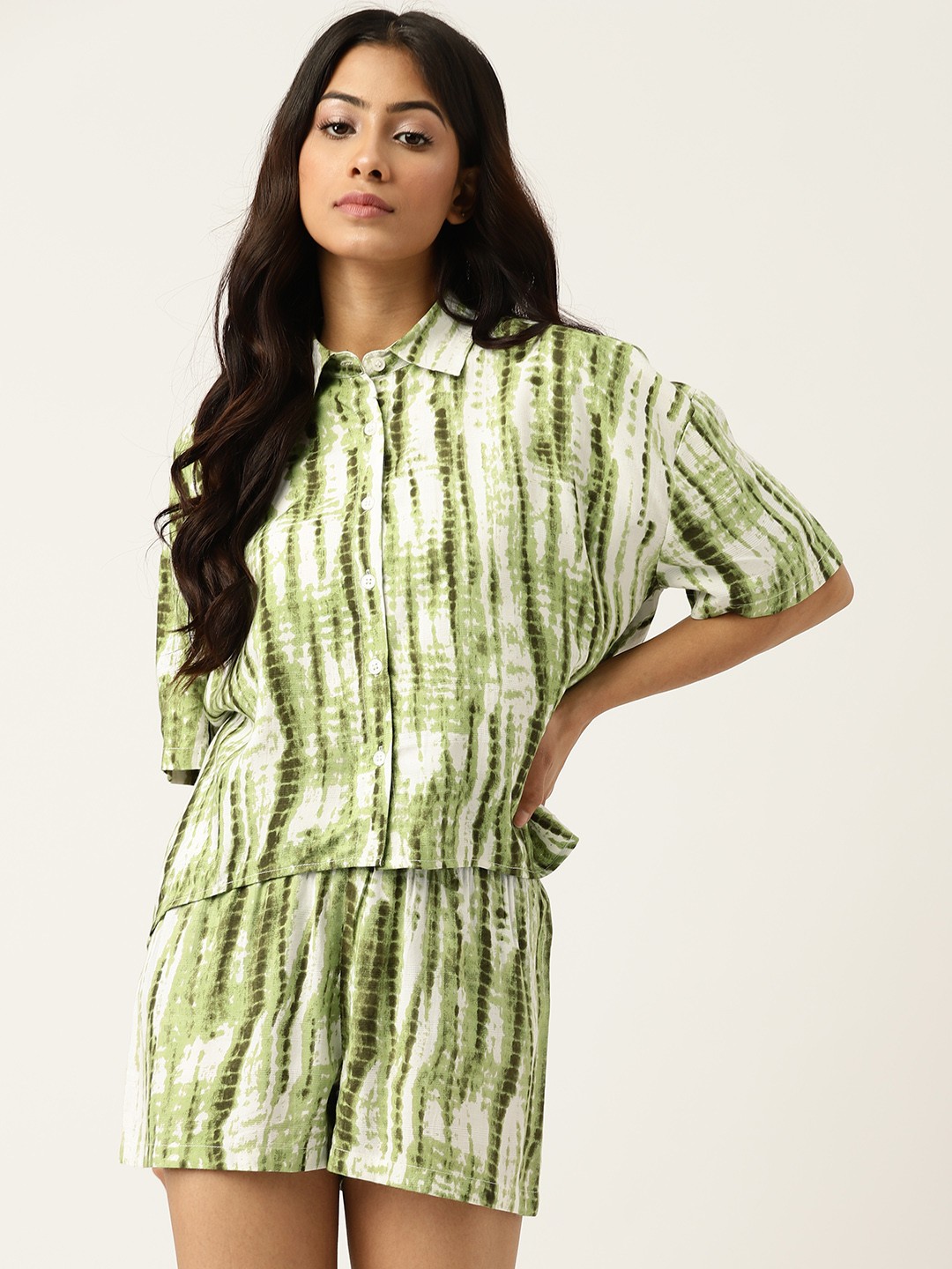 

ETC Women Green & White Printed Night suit