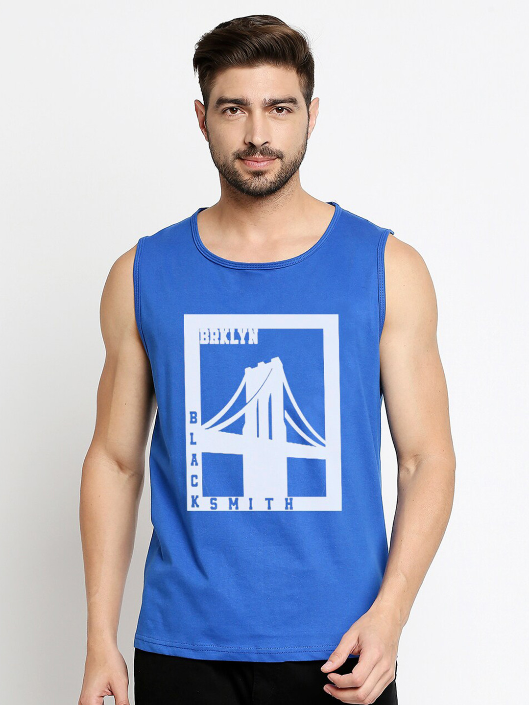 

Blacksmith Men Blue & White Printed Pure Cotton Training or Gym T-shirt