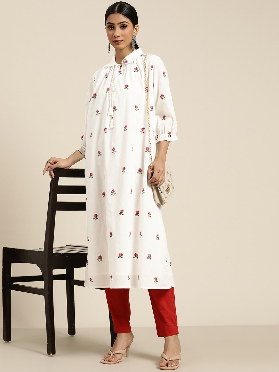 

Moda Rapido Women White & Maroon Floral Printed Pure Cotton Kurta