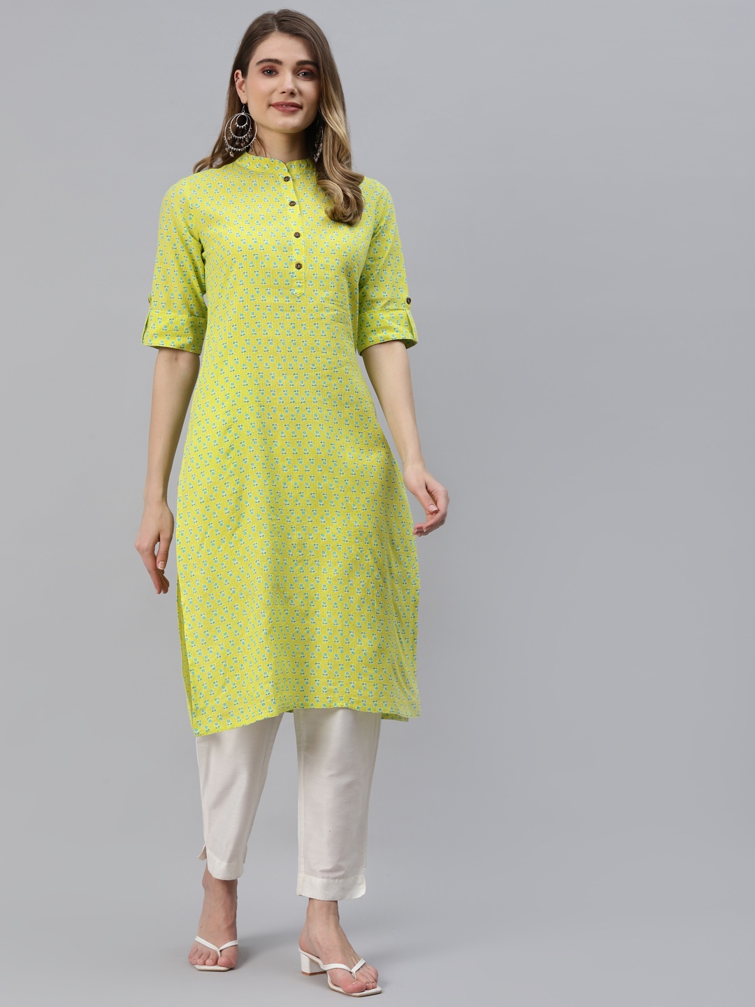 

Divena Women Yellow Floral Printed Pure Cotton Kurta