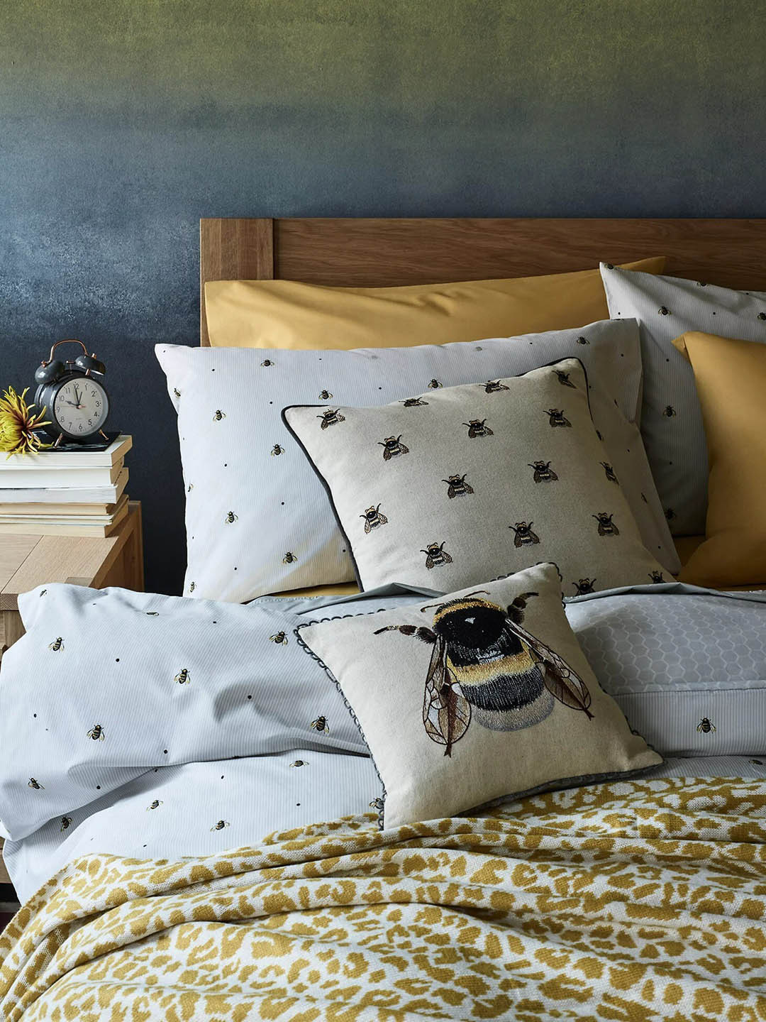

Marks & Spencer Beige Pre-Filled Cushion