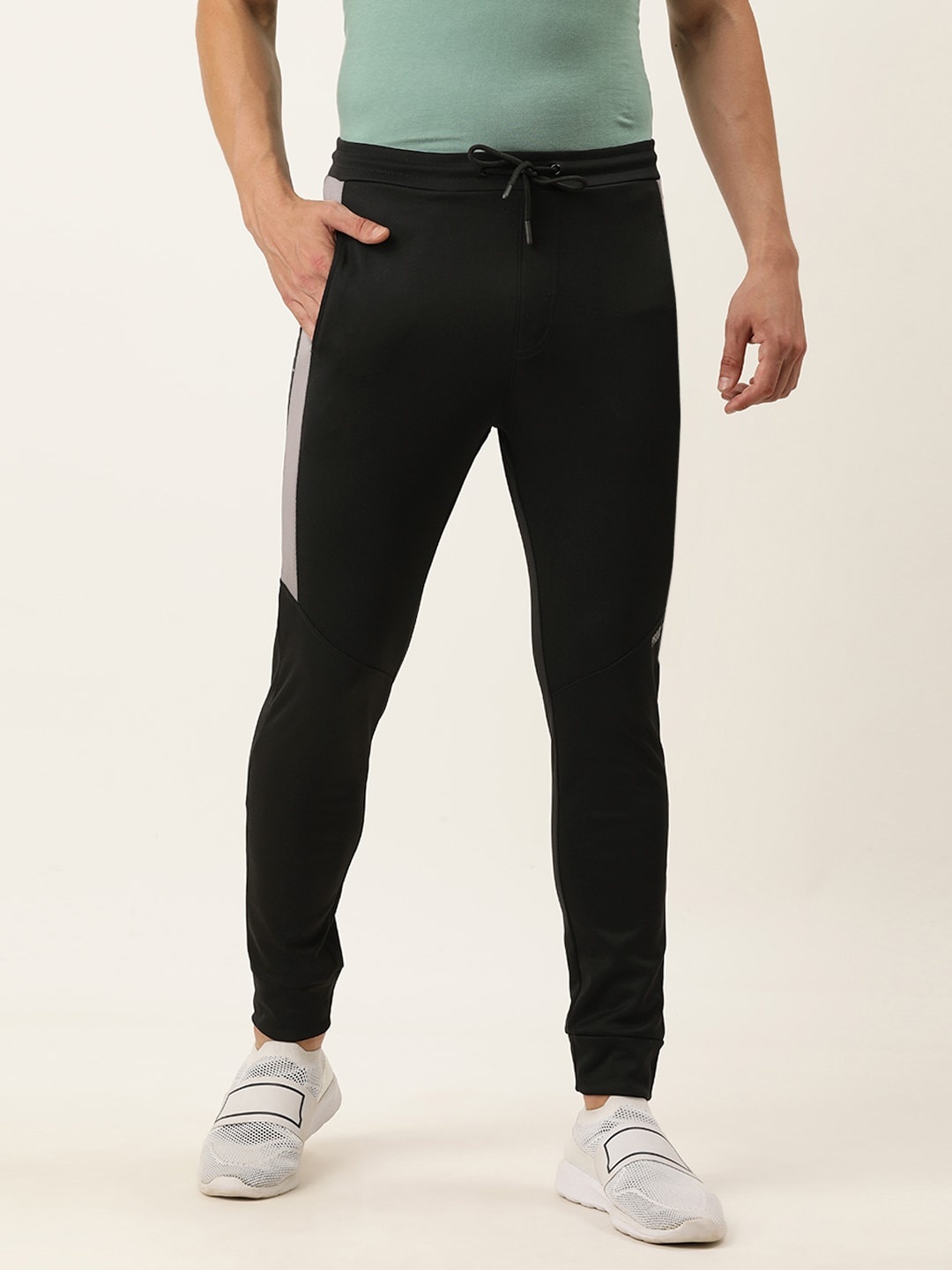 

Proline Active Men Black & Purple Colourblocked Joggers