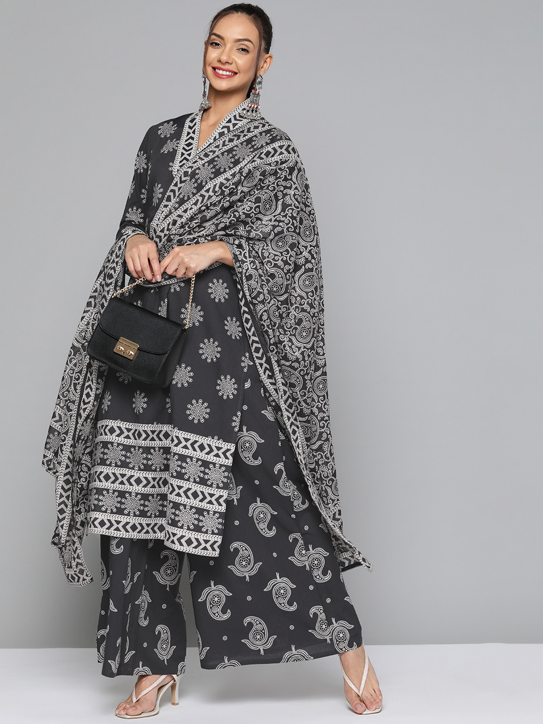 

HERE&NOW Women Black & Off-White Printed Pure Cotton Kurta with Palazzos & With Dupatta