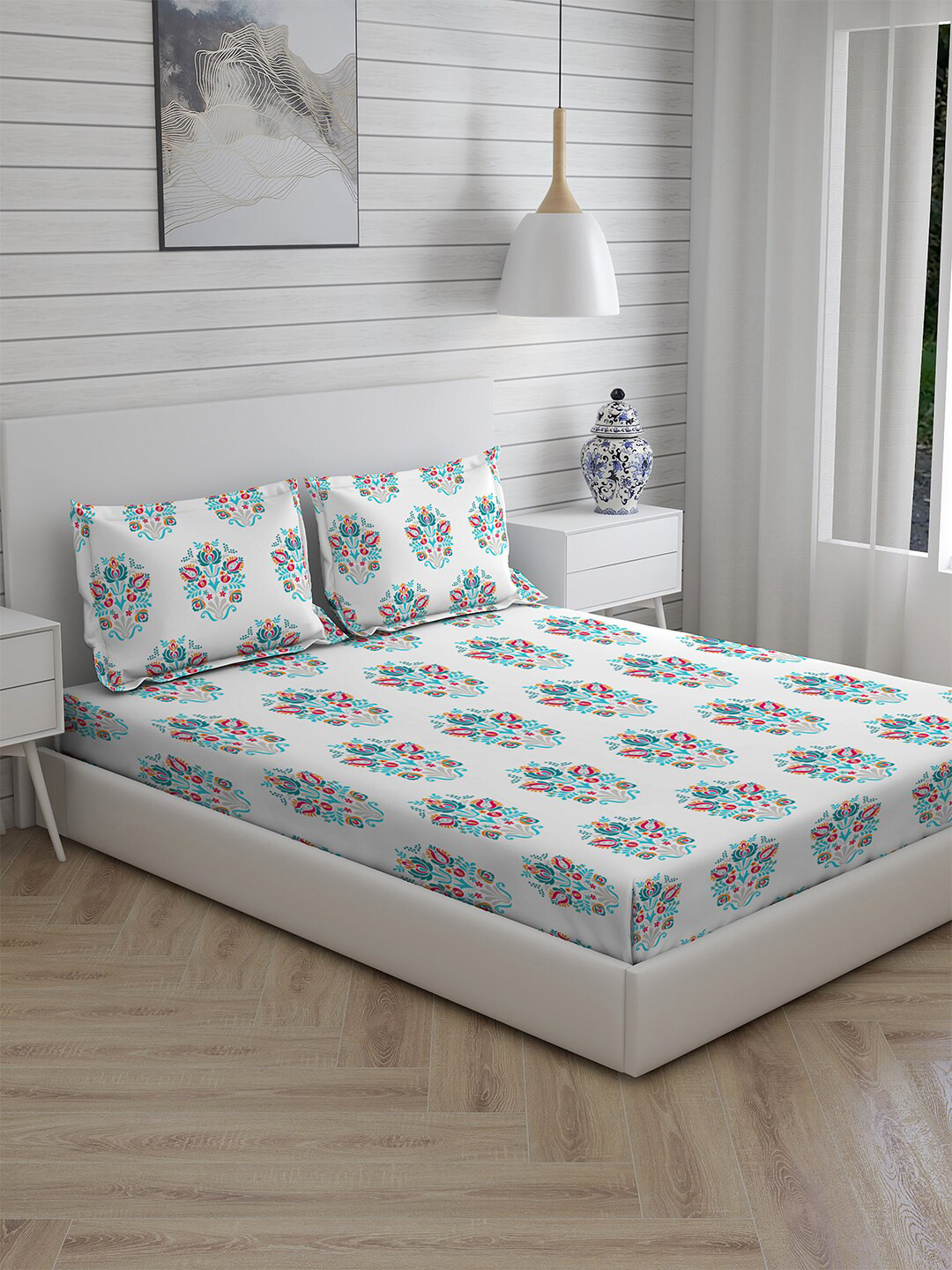 

Layers White & Turquoise Blue Ethnic Motifs 144 TC King Bedsheet with 2 Pillow Covers