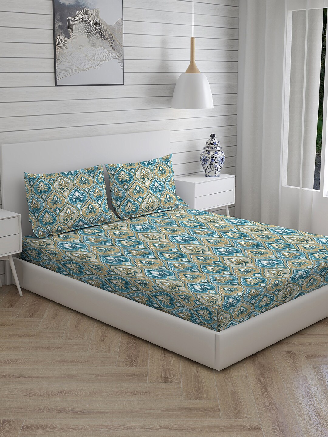 

Layers Blue & Nude-Coloured Ethnic Motifs 104 TC King Bedsheet with 2 Pillow Covers