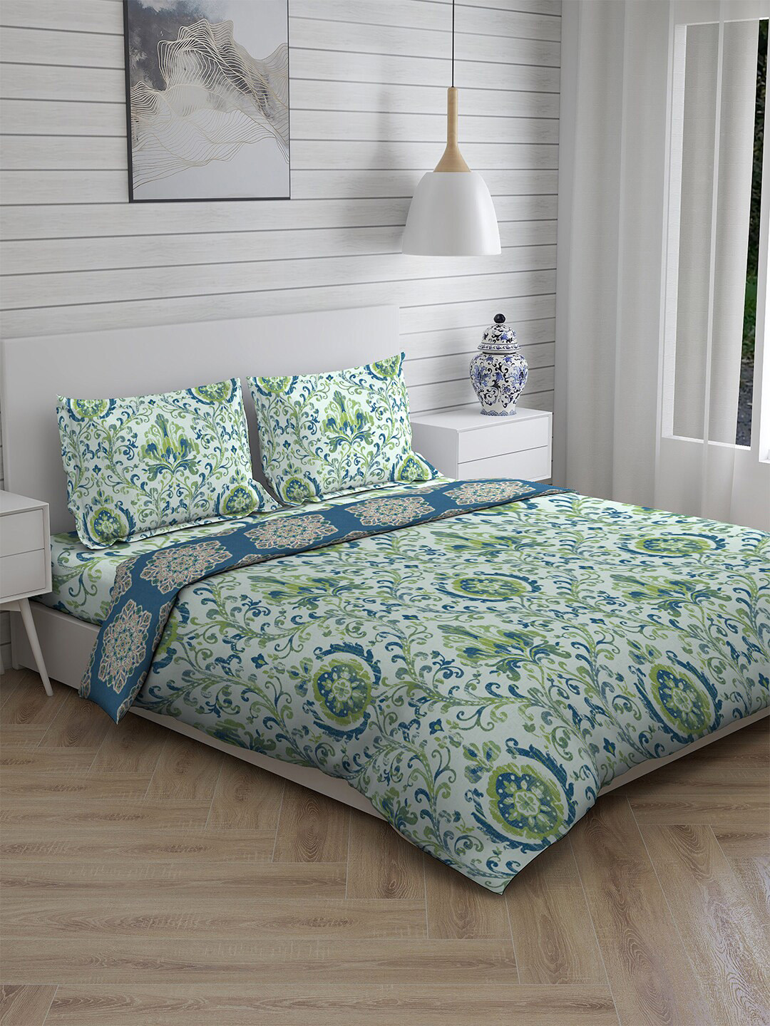 

Layers White & Green Printed Double King Cotton Bedding Set