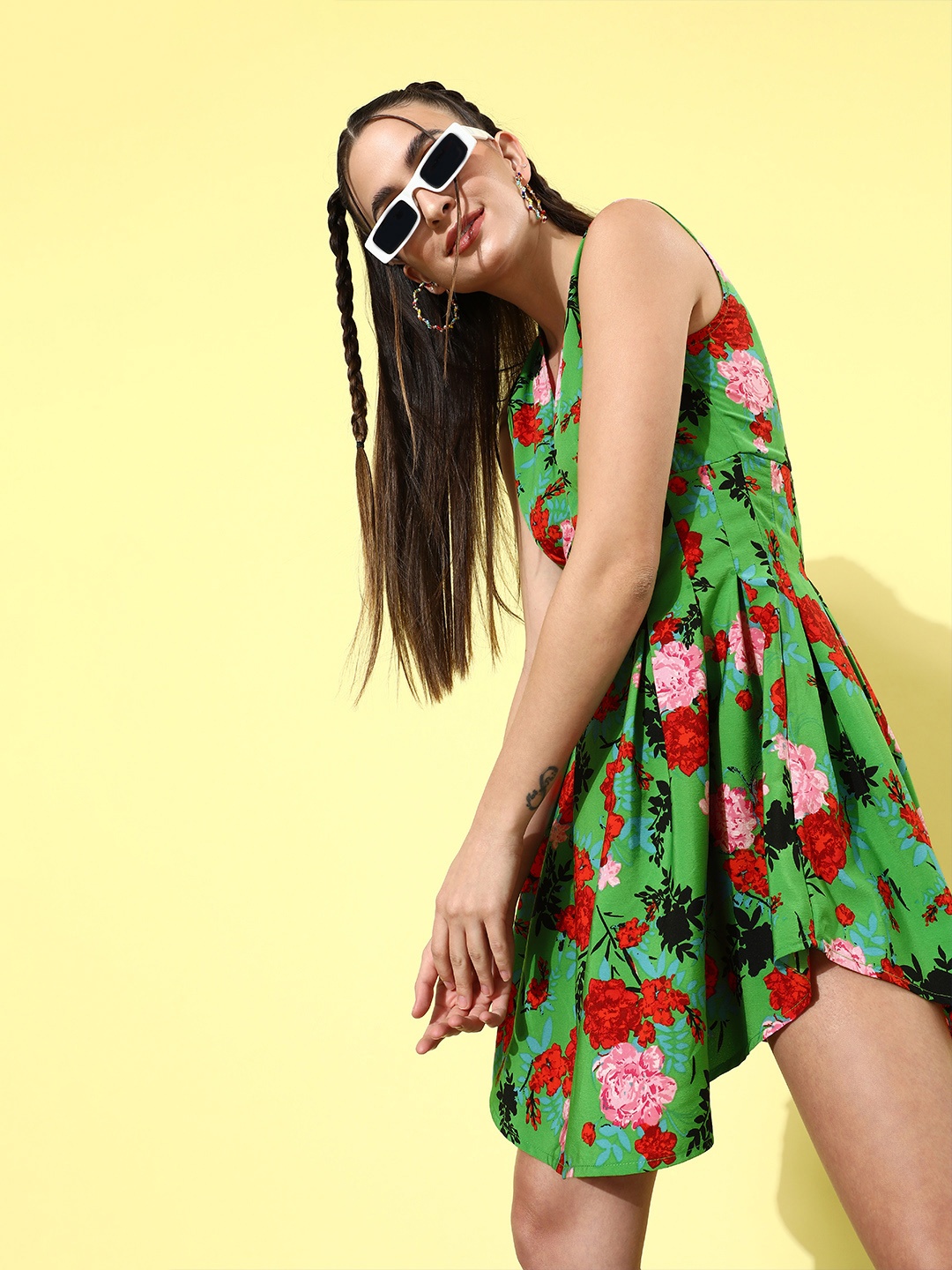

KASSUALLY Women Gorgeous Green Floral Volume Play Dress