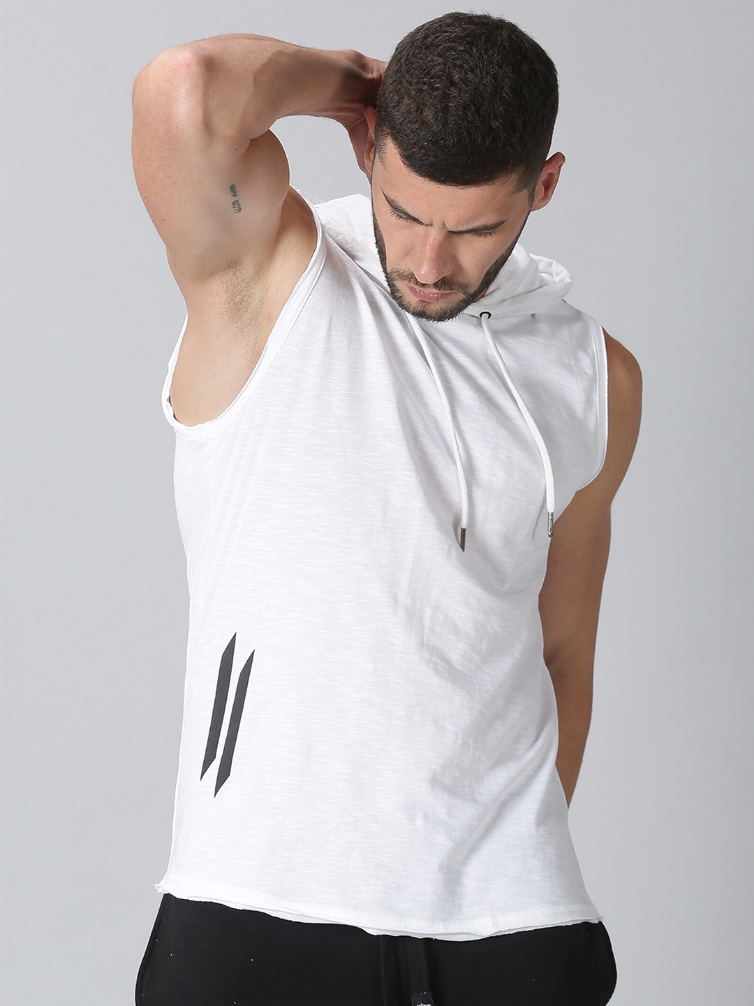 

ATTIITUDE Men White Hooded Dri-FIT Pure Cotton Slim Fit T-shirt