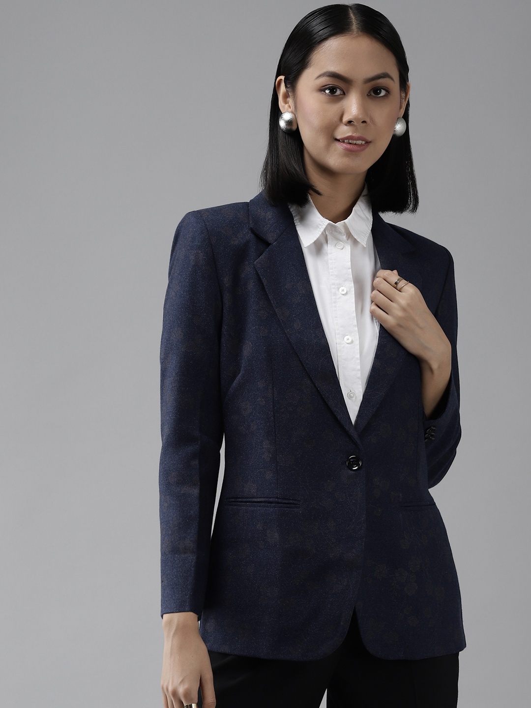 

Shaftesbury London Women Navy Self-Design Slim Fit Single-Breasted Blazer, Navy blue