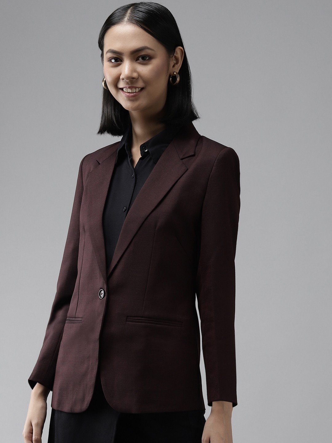 

Shaftesbury London Women Maroon Solid Single-Breasted Formal Blazer