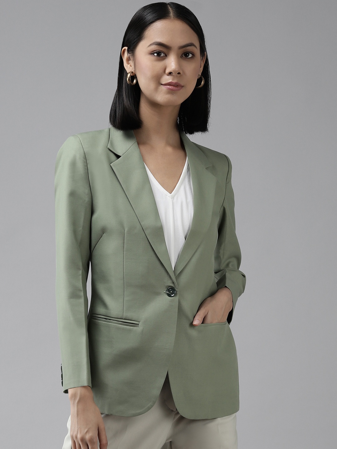 

Shaftesbury London Women Green Solid Slim Fit Single-Breasted Blazer