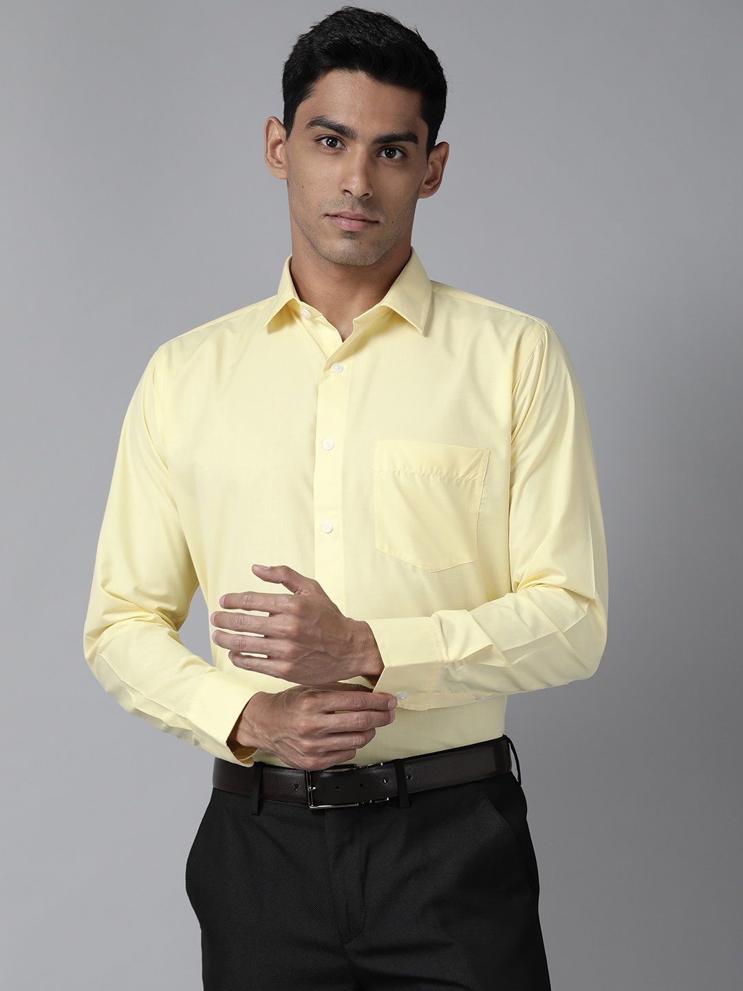

Shaftesbury London Men Yellow Smart Slim Fit Semiformal Shirt