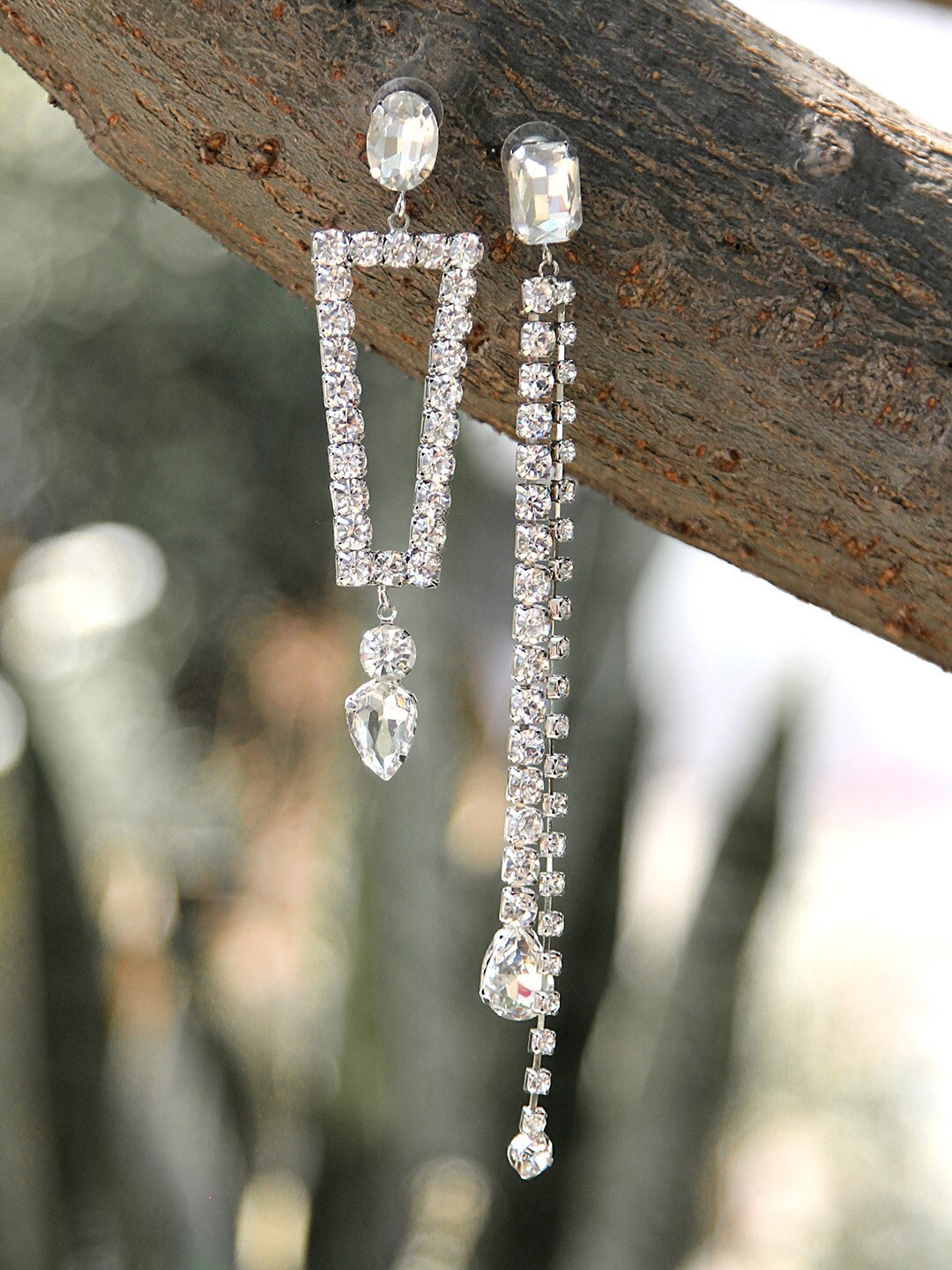 

Kazo Silver-Plated & White Contemporary Mismatched Earrings