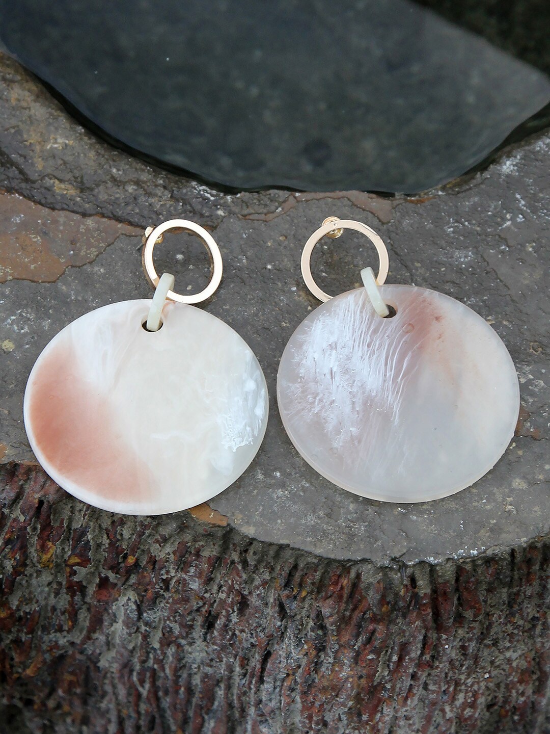 

Kazo Gold-Plated White Contemporary Drop Earrings