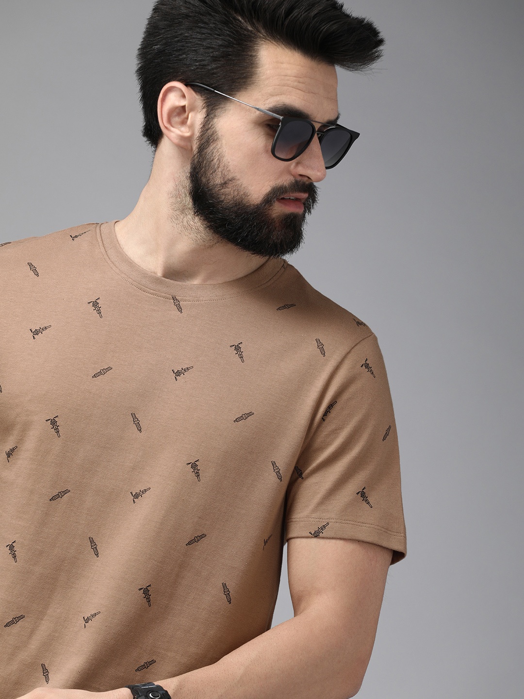 

The Roadster Lifestyle Co Men Brown Printed Pure Cotton T-shirt