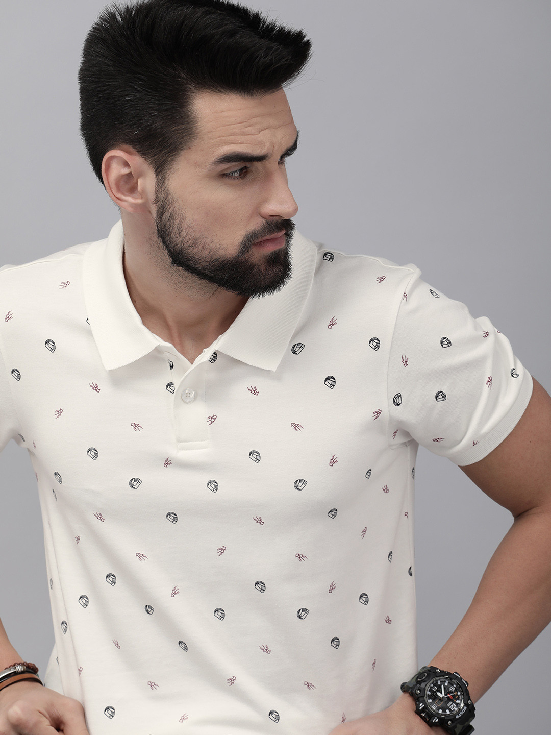 

Roadster Men White Printed Polo Collar Pure Cotton T-shirt