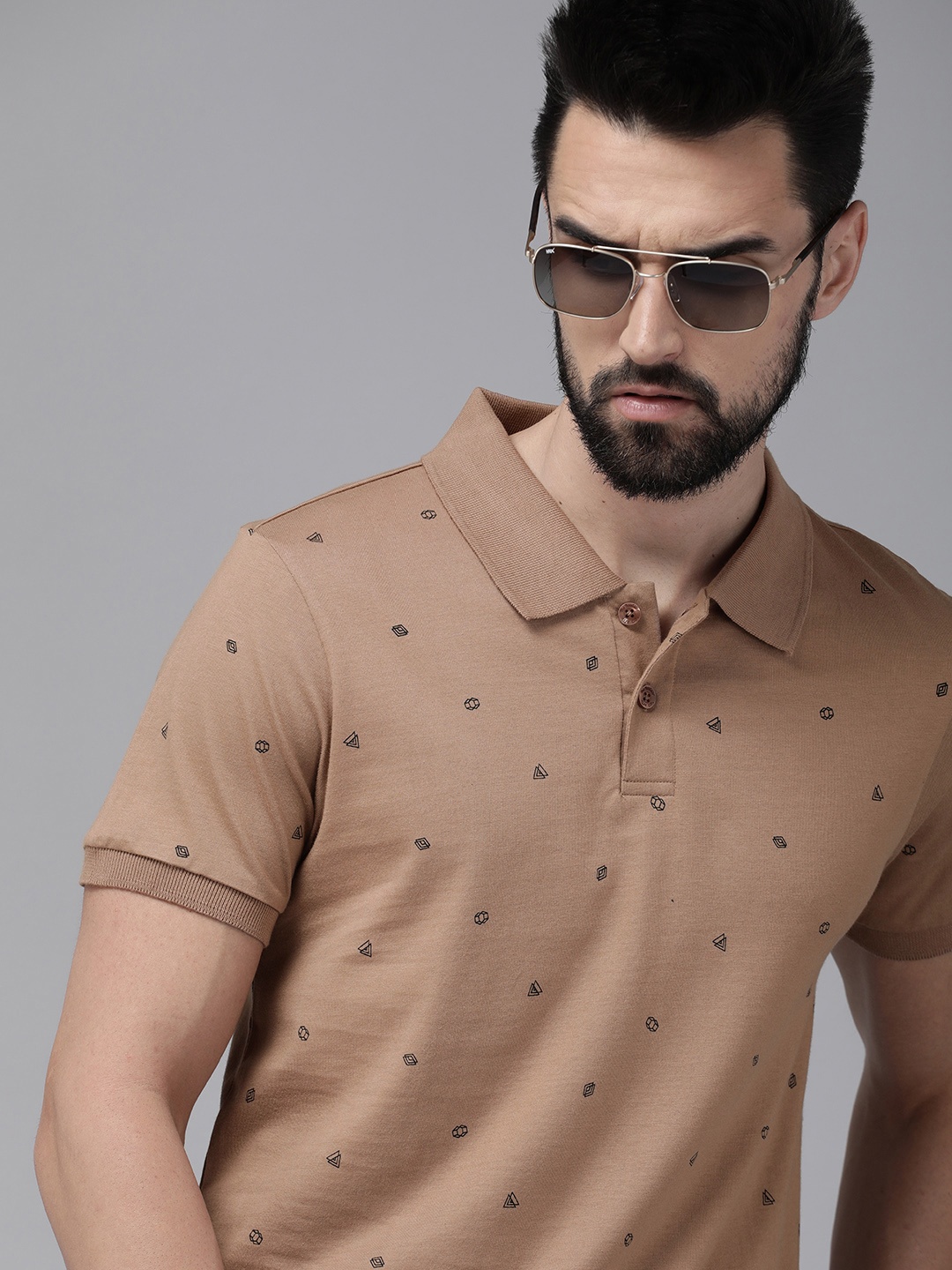 

The Roadster Lifestyle Co. Men Brown Printed Slim Fit Pure Cotton T-shirt